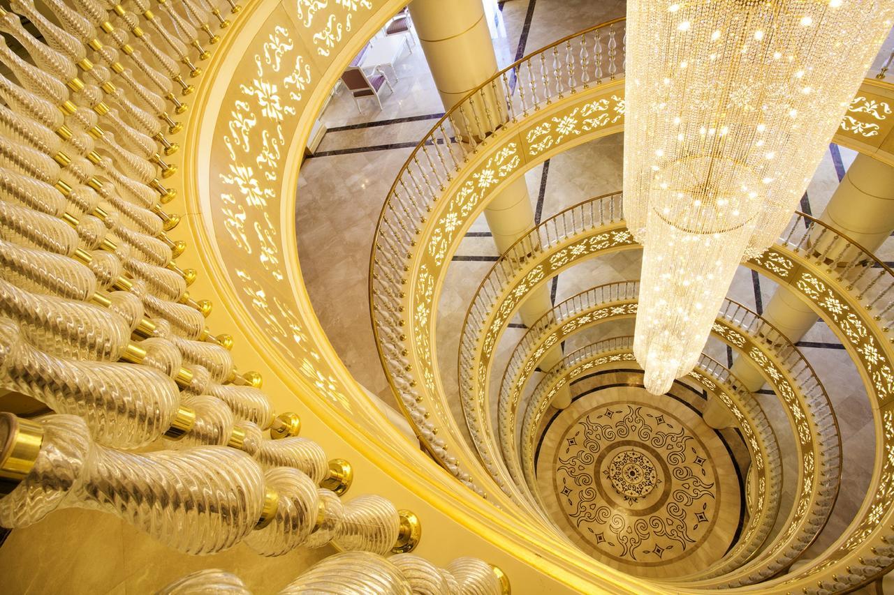 Ayan Palace Hotel Tovuz Buitenkant foto