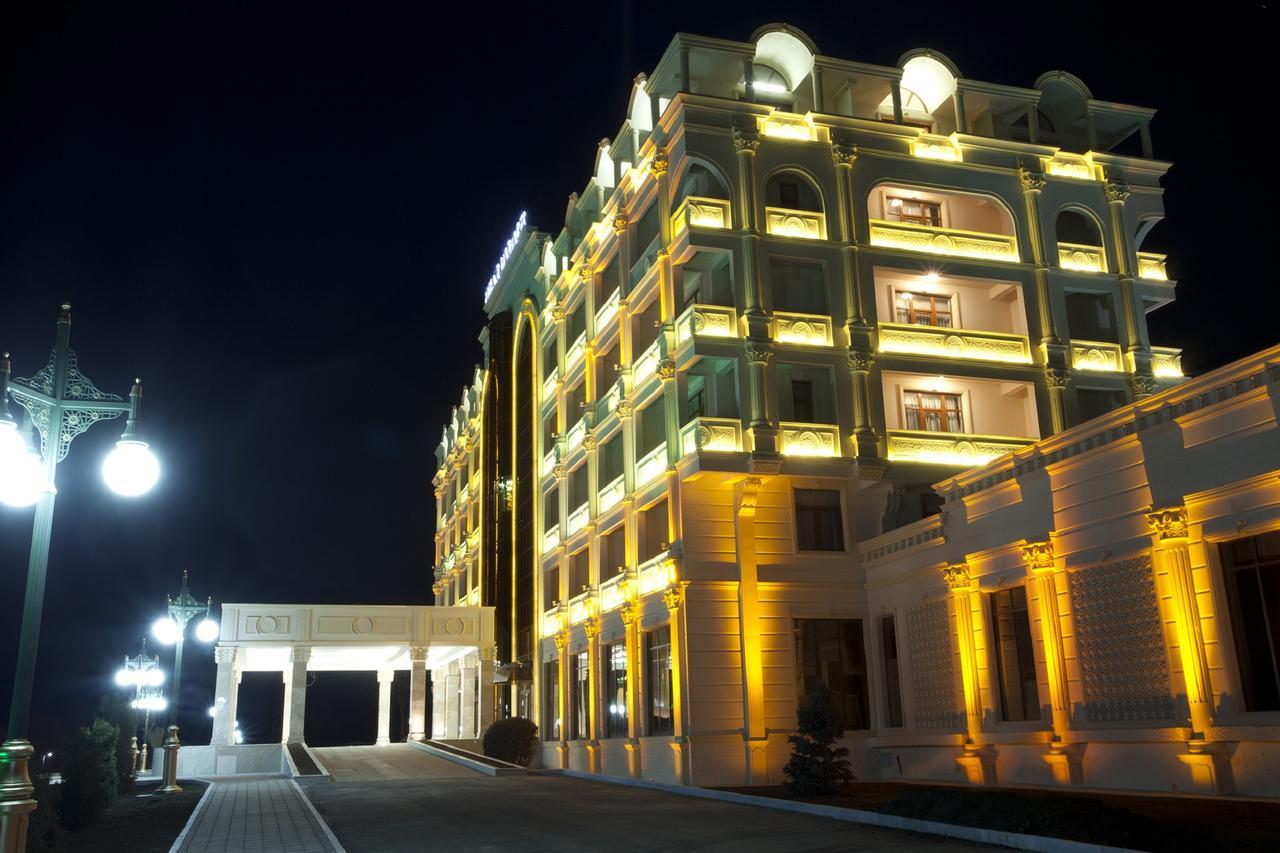 Ayan Palace Hotel Tovuz Buitenkant foto