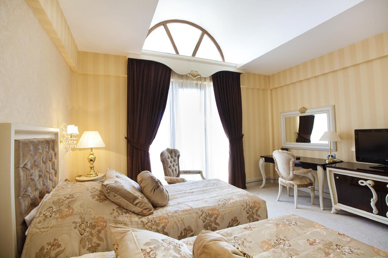 Ayan Palace Hotel Tovuz Buitenkant foto
